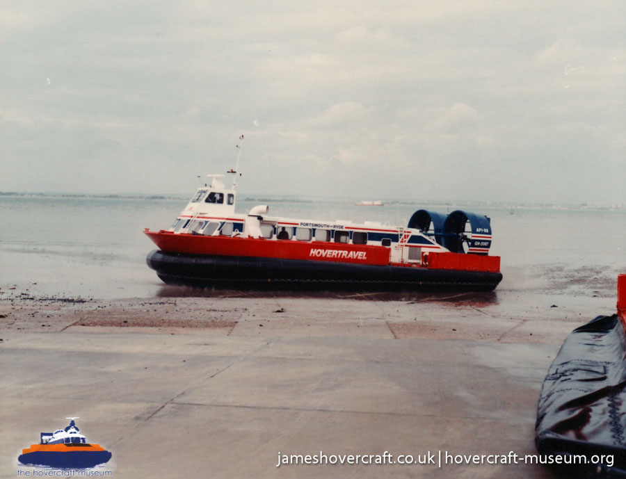 AP1-88 hovercraft at Ryde hoverport -  (credit: The <a href='http://www.hovercraft-museum.org/' target='_blank'>Hovercraft Museum Trust</a>).